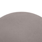 ΒΟΗΘΗΤΙΚΟ ΤΡΑΠΕΖΙ ΣΤΡΟΓΓΥΛΟ DELIA HM18167.03 FIBER CEMENT ΓΚΡΙ & RATTAN Φ40x45Υεκ - Image 5